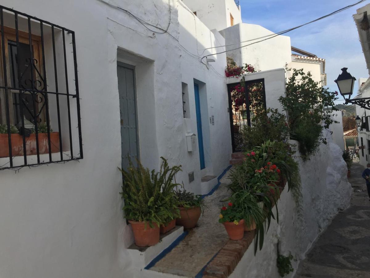 El Corralon Pensionat Frigiliana Exteriör bild
