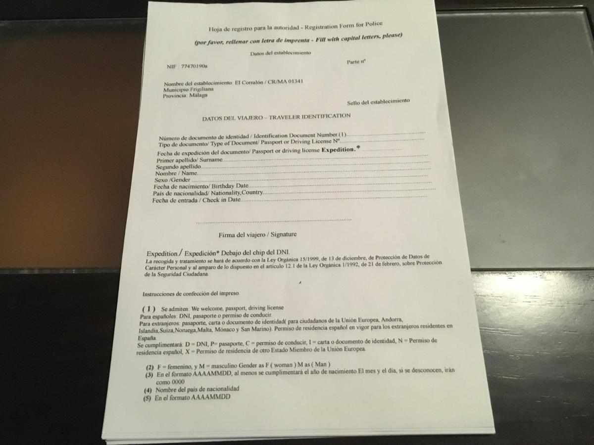 El Corralon Pensionat Frigiliana Exteriör bild