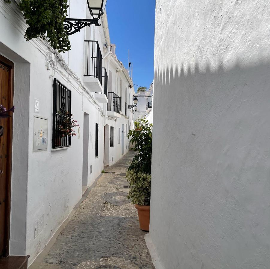 El Corralon Pensionat Frigiliana Exteriör bild